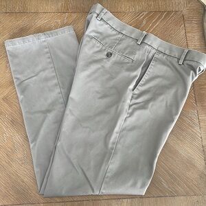 Men's Gray Dockers Khaki Pants